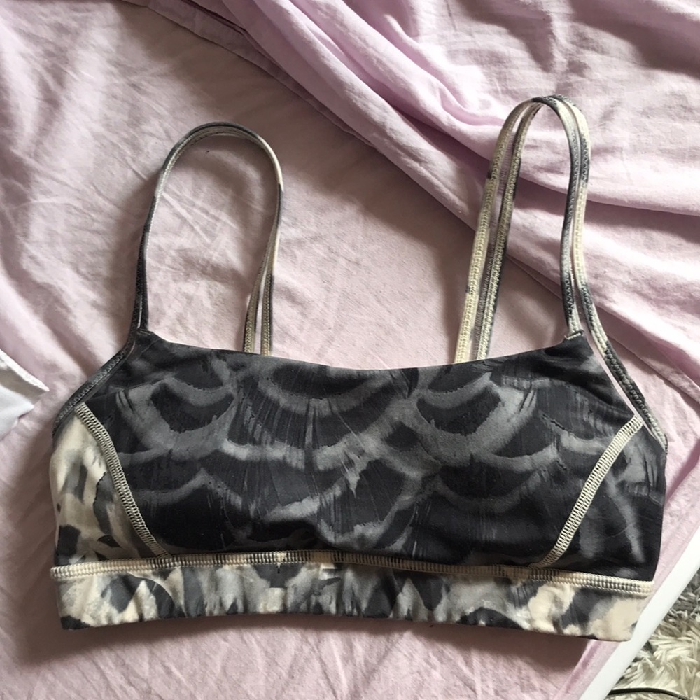 lululemon sports bra
